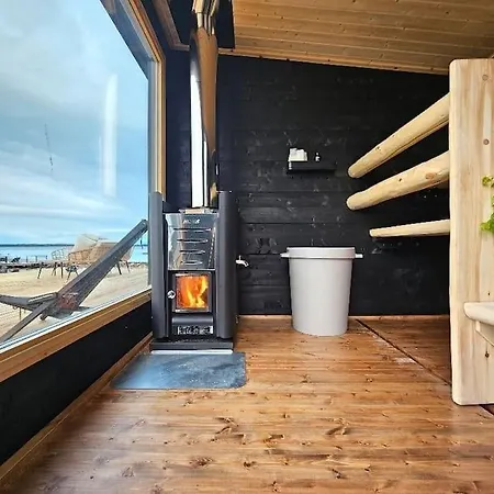 Skandinaavinen Moekki Rannalla *