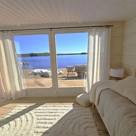 Skandinaavinen Moekki Rannalla Chalet Vaala