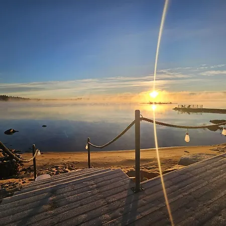 Skandinaavinen Moekki Rannalla * Vaala
