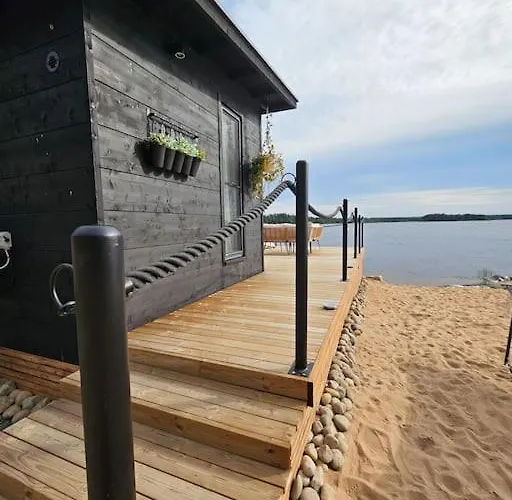 Skandinaavinen Moekki Rannalla Vaala